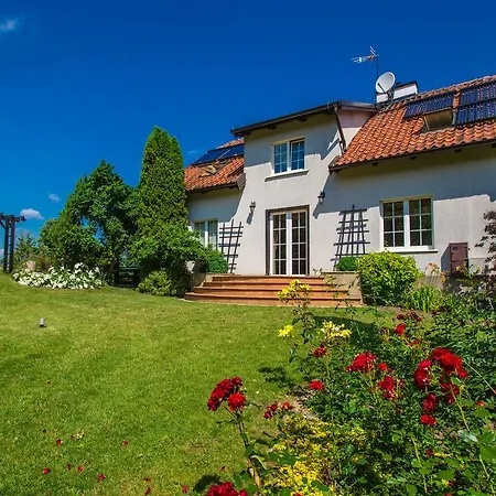 沃敏斯卡葡萄园酒店