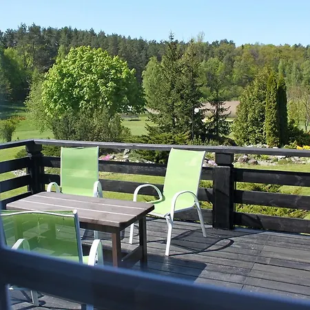 沃敏斯卡葡萄园酒店 *